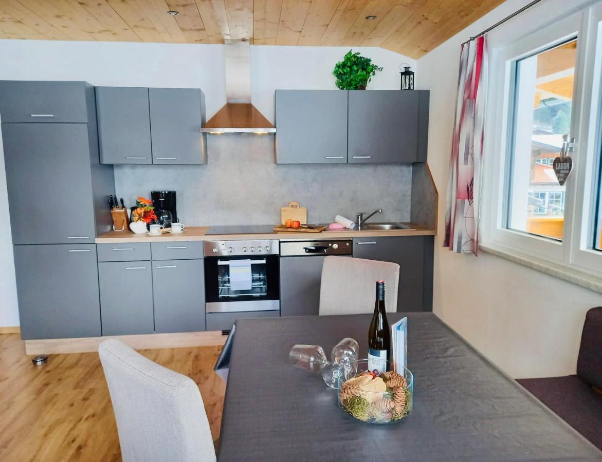 דירות ניוסטיפט אים סטובאיטל Haus Blickfang מראה חיצוני תמונה